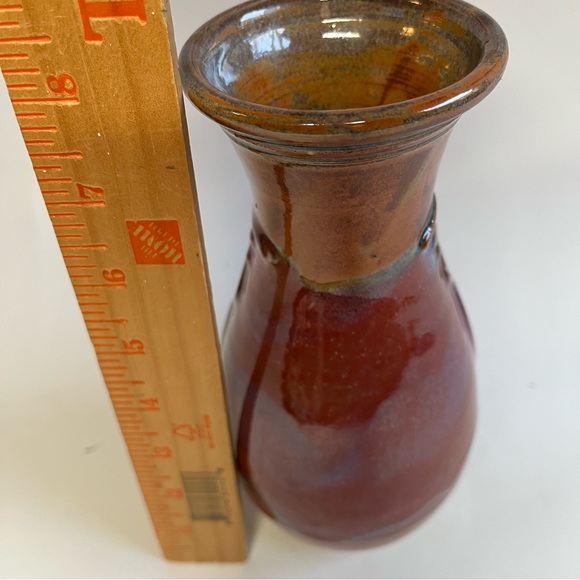 Signed Art Pottery Vase 4 feathers signature on bottom 8 In tall Sunset Colors - Picture 6 of 11